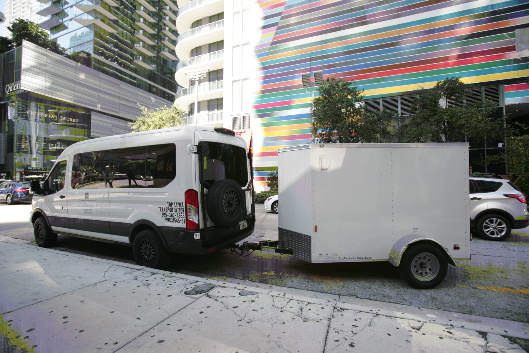 Van Top Level Transportation en downtown Miami